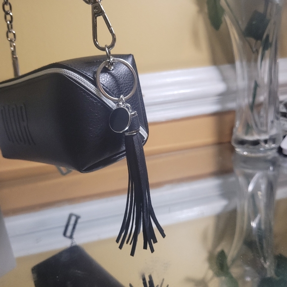 Host pick 🔥 Dior🔥beauty pouch convertible shoulder bag - Picture 14 of 17